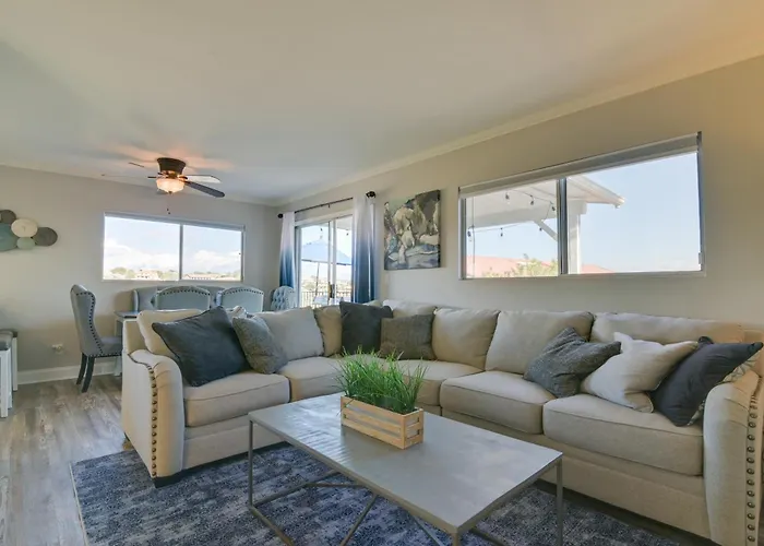 Mtn-view Snowbird Haven W/ Pool In Holiday home